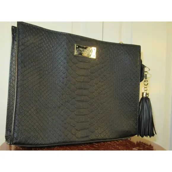 Black Victoria Secret - Picture 1 of 8